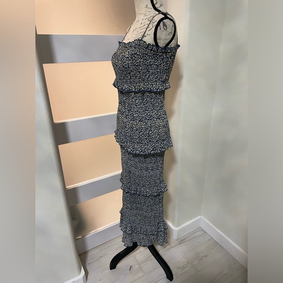 Mable Women’s Smocked Long Ruffle Sleeveless Dress Blue Floral Midi SZ Small EUC - Picture 4 of 13